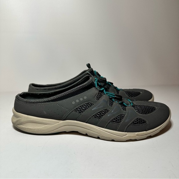 Ecco Women's Bio Light Slip On Sneaker Golf Shoe Size 42 - 11  (124 Box 15) - Picture 1 of 9